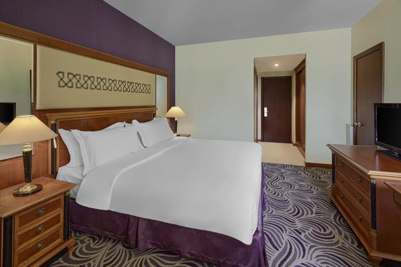 Hotel By Ihg Tabuk